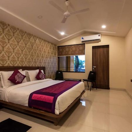 Sunshine Resort Лонавала Экстерьер фото
